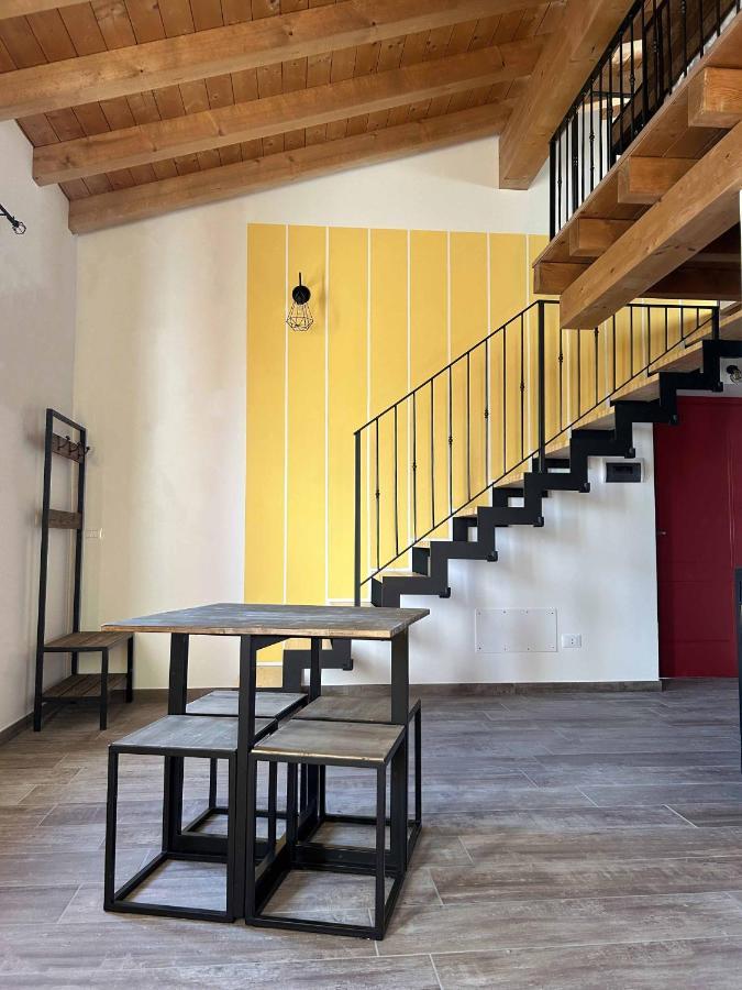 La Volpe Rossa Rooms And Apartments San Felice del Benaco Buitenkant foto